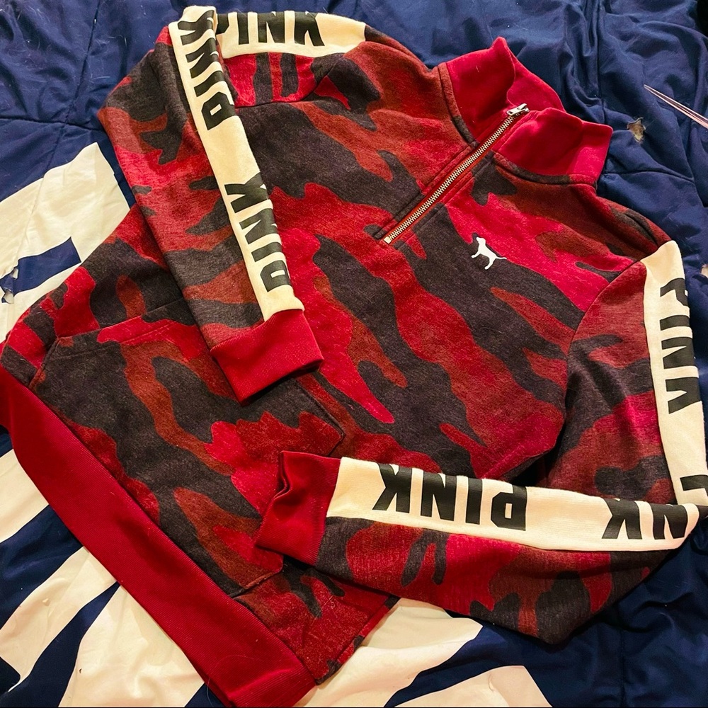 HARD2FIND VSPINK RED•CAMO 1/2ZIP CREW NWOT MES!!